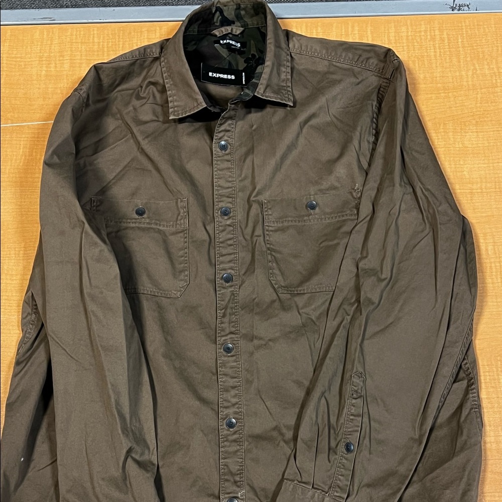 Mens - Express - Long sleeve button down shirt